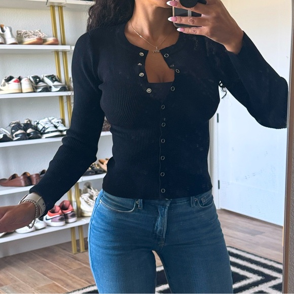 Tops - #370 Black Ribbed snap-Up Cardigan